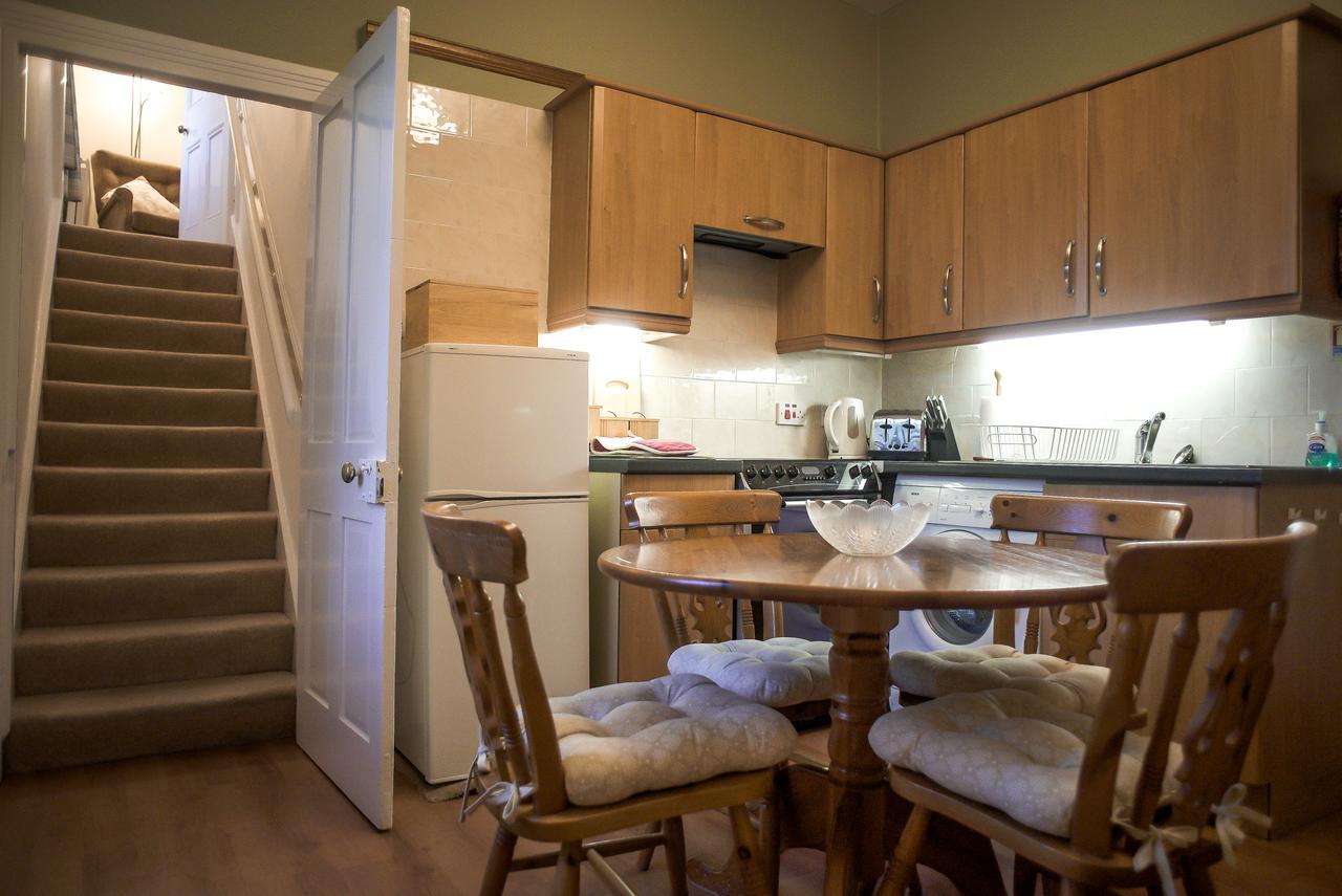 Firtree Bed And Breakfast At Galvelbeg House Crieff Ngoại thất bức ảnh